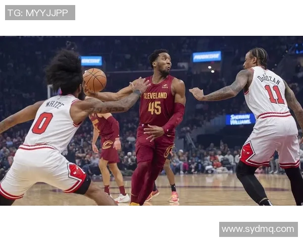 猛龙主场大胜步行者，范弗利特23分抢断显神威