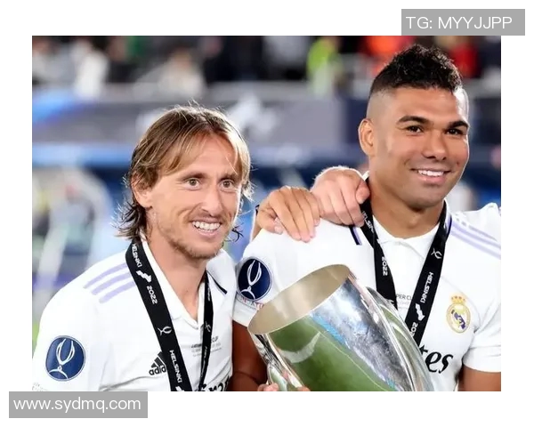 皇马宣布续约卡塞米罗五年！转会市场受波动打压